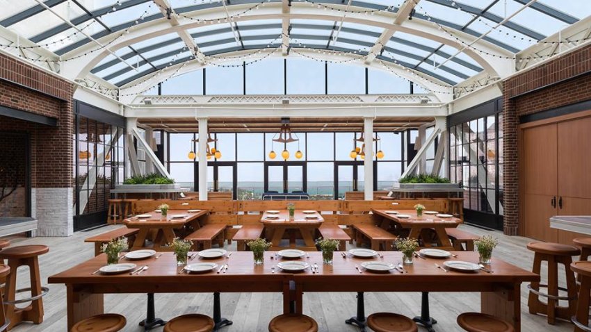 Cindy’s Rooftop Bar